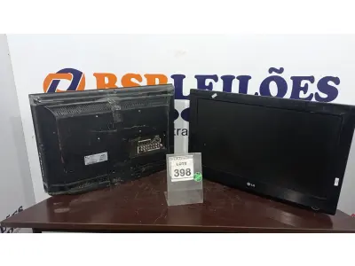LOTE 398 - 02 TV’S LCD DE 26’’ MARCA LG PARA RETIRADA DE PEÇAS. (NO ESTADO) ATENÇÃO! FAZER A VISITAÇÃO ANTES DE ARREMATAR, NÃO SABEMOS SE FUNCIONA. LEILÃO NÃO TEM GARANTIA E NEM DEVOLUÇÃO, SUJEITO A POSSÍVEIS AVARIAS VISÍVEIS/OCULTAS E/OU AUSÊNCIA DE COMPONENTES.