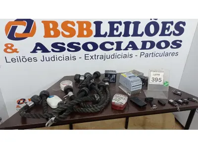 LOTE 395 - 01 INVERSOR DE FREQUÊNCIA, 01 FONTE COLMEIA, 01 MICROFONE PARA SEMINÁRIO, SENSORES DE PORTÃO, VÁRIOS CONTROLES DE PORTÃO E MATÉRIAIS DE ACADEMIA. (NO ESTADO) ATENÇÃO! FAZER A VISITAÇÃO ANTES DE ARREMATAR, NÃO SABEMOS SE FUNCIONA. LEILÃO NÃO TEM GARANTIA E NEM DEVOLUÇÃO, SUJEITO A POSSÍVEIS AVARIAS VISÍVEIS/OCULTAS E/OU AUSÊNCIA DE COMPONENTES.