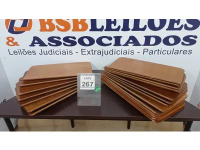 LOTE 267 - 20 PEÇAS DE MADEIRA. (NO ESTADO) ATENÇÃO! FAZER A VISITAÇÃO ANTES DE ARREMATAR, NÃO SABEMOS SE FUNCIONA. LEILÃO NÃO TEM GARANTIA E NEM DEVOLUÇÃO, SUJEITO A POSSÍVEIS AVARIAS VISÍVEIS/OCULTAS E/OU AUSÊNCIA DE COMPONENTES.