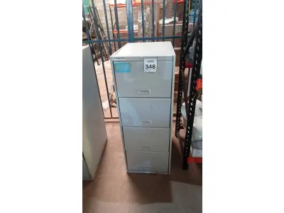 LOTE 346 - 01 ARQUIVO DE AÇO COM 04 GAVETAS. (NO ESTADO) ATENÇÃO! FAZER A VISITAÇÃO ANTES DE ARREMATAR, NÃO SABEMOS SE FUNCIONA. LEILÃO NÃO TEM GARANTIA E NEM DEVOLUÇÃO, SUJEITO A POSSÍVEIS AVARIAS VISÍVEIS/OCULTAS E/OU AUSÊNCIA DE COMPONENTES.