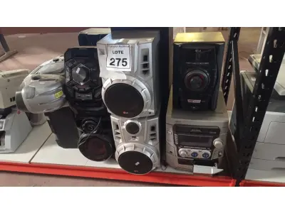 LOTE 275 - 03 APARELHOS DE SOM E 07 CAIXAS DE SOM MARCAS E MODELOS DIVERSOS. (NO ESTADO) ATENÇÃO! FAZER A VISITAÇÃO ANTES DE ARREMATAR, NÃO SABEMOS SE FUNCIONA. LEILÃO NÃO TEM GARANTIA E NEM DEVOLUÇÃO, SUJEITO A POSSÍVEIS AVARIAS VISÍVEIS/OCULTAS E/OU AUSÊNCIA DE COMPONENTES.