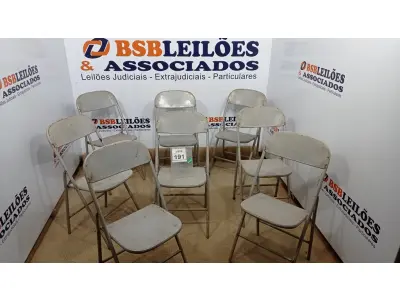 LOTE 191 - 08 CADEIRAS DOBRÁVEIS DE FERRO. (NO ESTADO) ATENÇÃO! FAZER A VISITAÇÃO ANTES DE ARREMATAR, NÃO SABEMOS SE FUNCIONA. LEILÃO NÃO TEM GARANTIA E NEM DEVOLUÇÃO, SUJEITO A POSSÍVEIS AVARIAS VISÍVEIS/OCULTAS E/OU AUSÊNCIA DE COMPONENTES.