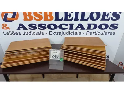LOTE 248 - 20 PEÇAS DE MADEIRA. (NO ESTADO) ATENÇÃO! FAZER A VISITAÇÃO ANTES DE ARREMATAR, NÃO SABEMOS SE FUNCIONA. LEILÃO NÃO TEM GARANTIA E NEM DEVOLUÇÃO, SUJEITO A POSSÍVEIS AVARIAS VISÍVEIS/OCULTAS E/OU AUSÊNCIA DE COMPONENTES.