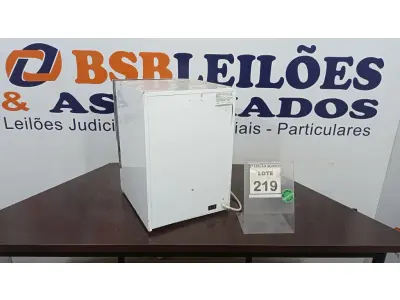 LOTE 219 - 01 ESTUFA PARA ESTERILIZAÇÃO E SECAGEM. (NO ESTADO) ATENÇÃO! FAZER A VISITAÇÃO ANTES DE ARREMATAR, NÃO SABEMOS SE FUNCIONA, LEILÃO NÃO TEM GARANTIA E NEM DEVOLUÇÃO, SUJEITO A POSSÍVEIS AVARIAS VISÍVEIS/OCULTAS E/OU AUSÊNCIA DE COMPONENTES.