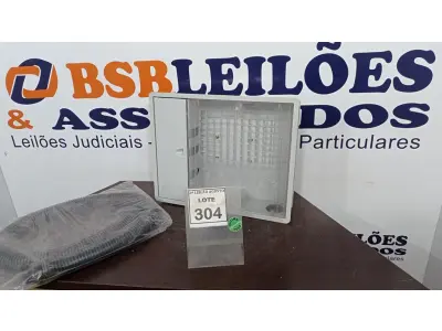LOTE 304 - 01 CAIXA PLÁSTICA PARA UNIDADE DE MEDIÇÃO DE ÁGUA. (NO ESTADO) ATENÇÃO! FAZER A VISITAÇÃO ANTES DE ARREMATAR, NÃO SABEMOS SE FUNCIONA, LEILÃO NÃO TEM GARANTIA E NEM DEVOLUÇÃO, SUJEITO A POSSÍVEIS AVARIAS VISÍVEIS/OCULTAS E/OU AUSÊNCIA DE COMPONENTES.