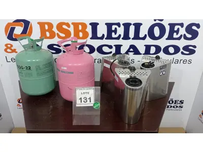 LOTE 131 - 02 BOTIJÕES DE AR VAZIOS E 03 SECADORES DE MÃO. (NO ESTADO) ATENÇÃO! FAZER A VISITAÇÃO ANTES DE ARREMATAR, NÃO SABEMOS SE FUNCIONA. LEILÃO NÃO TEM GARANTIA E NEM DEVOLUÇÃO, SUJEITO A POSSÍVEIS AVARIAS VISÍVEIS/OCULTAS E/OU AUSÊNCIA DE COMPONENTES.