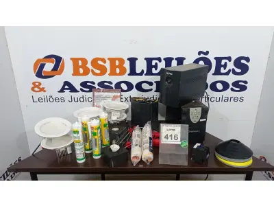 LOTE 416 - 02 NOBREAKS, 01 CAIXA COM VÁRIAS LUMINÁRIAS, BISNAGAS DE SELA TRINCA, ROLOS DE PINTURA E ITENS DIVERSOS. (NO ESTADO) ATENÇÃO! FAZER A VISITAÇÃO ANTES DE ARREMATAR, NÃO SABEMOS SE FUNCIONA. LEILÃO NÃO TEM GARANTIA E NEM DEVOLUÇÃO, SUJEITO A POSSÍVEIS AVARIAS VISÍVEIS/OCULTAS E/OU AUSÊNCIA DE COMPONENTES.