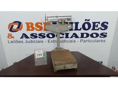 LOTE 189 - 01 BALANÇA MARCA FILIZOLA. (NO ESTADO) ATENÇÃO! FAZER A VISITAÇÃO ANTES DE ARREMATAR, NÃO SABEMOS SE FUNCIONA. LEILÃO NÃO TEM GARANTIA E NEM DEVOLUÇÃO, SUJEITO A POSSÍVEIS AVARIAS VISÍVEIS/OCULTAS E/OU AUSÊNCIA DE COMPONENTES.