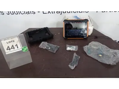 LOTE 441 - 01 TABLET QAV 801 MARCA TABRA. (NO ESTADO) ATENÇÃO! FAZER A VISITAÇÃO ANTES DE ARREMATAR, NÃO SABEMOS SE FUNCIONA. LEILÃO NÃO TEM GARANTIA E NEM DEVOLUÇÃO, SUJEITO A POSSÍVEIS AVARIAS VISÍVEIS/OCULTAS E/OU AUSÊNCIA DE COMPONENTES.