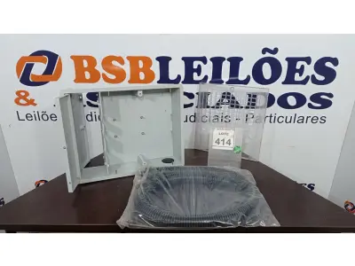 LOTE 414 - 01 CAIXA PLÁSTICA PARA UNIDADE DE MEDIÇÃO DE ÁGUA. (NO ESTADO) ATENÇÃO! FAZER A VISITAÇÃO ANTES DE ARREMATAR, NÃO SABEMOS SE FUNCIONA, LEILÃO NÃO TEM GARANTIA E NEM DEVOLUÇÃO, SUJEITO A POSSÍVEIS AVARIAS VISÍVEIS/OCULTAS E/OU AUSÊNCIA DE COMPONENTES.