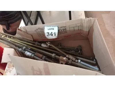 LOTE 341 - 01 LOTE COM VÁRIAS HASTES ROSQUEADAS. (NO ESTADO) ATENÇÃO! FAZER A VISITAÇÃO ANTES DE ARREMATAR, NÃO SABEMOS SE FUNCIONA. LEILÃO NÃO TEM GARANTIA E NEM DEVOLUÇÃO, SUJEITO A POSSÍVEIS AVARIAS VISÍVEIS/OCULTAS E/OU AUSÊNCIA DE COMPONENTES.