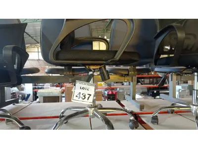 LOTE 437 - 01 CADEIRA DE ESCRITÓRIO COM RODINHAS. (NO ESTADO) ATENÇÃO! FAZER A VISITAÇÃO ANTES DE ARREMATAR, NÃO SABEMOS SE FUNCIONA. LEILÃO NÃO TEM GARANTIA E NEM DEVOLUÇÃO, SUJEITO A POSSÍVEIS AVARIAS VISÍVEIS/OCULTAS E/OU AUSÊNCIA DE COMPONENTES.
