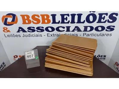 LOTE 407 - 20 PEÇAS DE MADEIRA. (NO ESTADO) ATENÇÃO! FAZER A VISITAÇÃO ANTES DE ARREMATAR, NÃO SABEMOS SE FUNCIONA. LEILÃO NÃO TEM GARANTIA E NEM DEVOLUÇÃO, SUJEITO A POSSÍVEIS AVARIAS VISÍVEIS/OCULTAS E/OU AUSÊNCIA DE COMPONENTES.