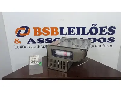 LOTE 269 - 01 BEBEDOURO EM INOX MARCA LIDER. (NO ESTADO) ATENÇÃO! FAZER A VISITAÇÃO ANTES DE ARREMATAR, NÃO SABEMOS SE FUNCIONA. LEILÃO NÃO TEM GARANTIA E NEM DEVOLUÇÃO, SUJEITO A POSSÍVEIS AVARIAS VISÍVEIS/OCULTAS E/OU AUSÊNCIA DE COMPONENTES.