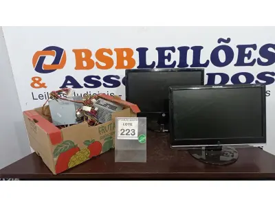 LOTE 223 - 09 FONTES PARA PC E 02 MONITORES. (NO ESTADO) ATENÇÃO! FAZER A VISITAÇÃO ANTES DE ARREMATAR, NÃO SABEMOS SE FUNCIONA. LEILÃO NÃO TEM GARANTIA E NEM DEVOLUÇÃO, SUJEITO A POSSÍVEIS AVARIAS VISÍVEIS/OCULTAS E/OU AUSÊNCIA DE COMPONENTES.
