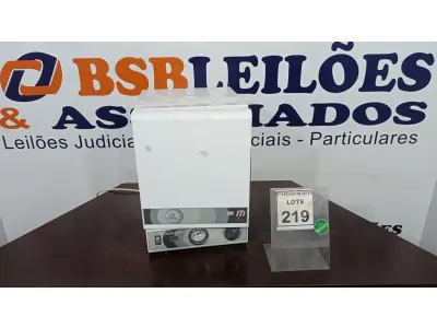 LOTE 219 - 01 ESTUFA PARA ESTERILIZAÇÃO E SECAGEM. (NO ESTADO) ATENÇÃO! FAZER A VISITAÇÃO ANTES DE ARREMATAR, NÃO SABEMOS SE FUNCIONA, LEILÃO NÃO TEM GARANTIA E NEM DEVOLUÇÃO, SUJEITO A POSSÍVEIS AVARIAS VISÍVEIS/OCULTAS E/OU AUSÊNCIA DE COMPONENTES.