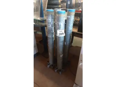 LOTE 369 - 04 TUBOS DE FERRO COM BASE. (NO ESTADO) ATENÇÃO! FAZER A VISITAÇÃO ANTES DE ARREMATAR, NÃO SABEMOS SE FUNCIONA. LEILÃO NÃO TEM GARANTIA E NEM DEVOLUÇÃO, SUJEITO A POSSÍVEIS AVARIAS VISÍVEIS/OCULTAS E/OU AUSÊNCIA DE COMPONENTES.