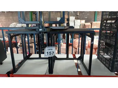 LOTE 157 - 03 BANCOS DE MODULO CENÁRIO. (NO ESTADO) ATENÇÃO! FAZER A VISITAÇÃO ANTES DE ARREMATAR, NÃO SABEMOS SE FUNCIONA, LEILÃO NÃO TEM GARANTIA E NEM DEVOLUÇÃO, SUJEITO A POSSÍVEIS AVARIAS VISÍVEIS/OCULTAS E/OU AUSÊNCIA DE COMPONENTES.