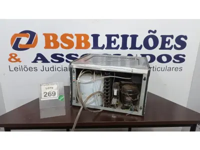LOTE 269 - 01 BEBEDOURO EM INOX MARCA LIDER. (NO ESTADO) ATENÇÃO! FAZER A VISITAÇÃO ANTES DE ARREMATAR, NÃO SABEMOS SE FUNCIONA. LEILÃO NÃO TEM GARANTIA E NEM DEVOLUÇÃO, SUJEITO A POSSÍVEIS AVARIAS VISÍVEIS/OCULTAS E/OU AUSÊNCIA DE COMPONENTES.