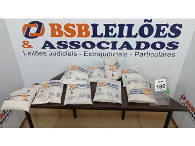 LOTE 182 - 10 PACOTES DE GRANITINA/08 PARA GRAFIADO COM 4KG CADA. (NO ESTADO) ATENÇÃO! FAZER A VISITAÇÃO ANTES DE ARREMATAR, NÃO SABEMOS SE FUNCIONA. LEILÃO NÃO TEM GARANTIA E NEM DEVOLUÇÃO, SUJEITO A POSSÍVEIS AVARIAS VISÍVEIS/OCULTAS E/OU AUSÊNCIA DE COMPONENTES.