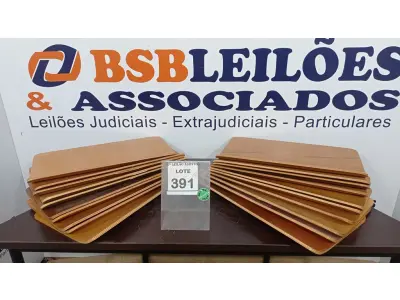 LOTE 391 - 20 PEÇAS DE MADEIRA. (NO ESTADO) ATENÇÃO! FAZER A VISITAÇÃO ANTES DE ARREMATAR, NÃO SABEMOS SE FUNCIONA. LEILÃO NÃO TEM GARANTIA E NEM DEVOLUÇÃO, SUJEITO A POSSÍVEIS AVARIAS VISÍVEIS/OCULTAS E/OU AUSÊNCIA DE COMPONENTES.