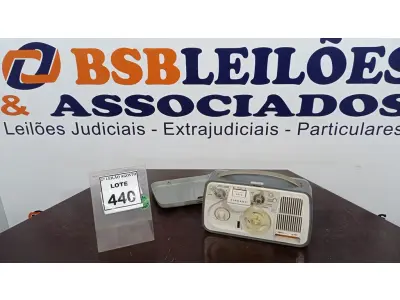 LOTE 440 - 01 GRAVADOR DE ROLO ANTIGO. (NO ESTADO) ATENÇÃO! FAZER A VISITAÇÃO ANTES DE ARREMATAR, NÃO SABEMOS SE FUNCIONA. LEILÃO NÃO TEM GARANTIA E NEM DEVOLUÇÃO, SUJEITO A POSSÍVEIS AVARIAS VISÍVEIS/OCULTAS E/OU AUSÊNCIA DE COMPONENTES.