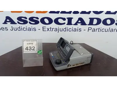 LOTE 432 - 01 REPRODUTOR DE DISCO PROFISSIONAL SONY PDW-V1 XDCAM. (NO ESTADO) ATENÇÃO! FAZER A VISITAÇÃO ANTES DE ARREMATAR, NÃO SABEMOS SE FUNCIONA. LEILÃO NÃO TEM GARANTIA E NEM DEVOLUÇÃO, SUJEITO A POSSÍVEIS AVARIAS VISÍVEIS/OCULTAS E/OU AUSÊNCIA DE COMPONENTES.