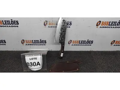 LOTE 030 - 01 CUTELO  IMPORTADA AÇO INOXIDÁVEL CABO EM MADEIRA  FULL TANG BAINHA DE NAPA  TAMANHO TOTAL 30CM PESO 318G JÁ. (NO ESTADO) ATENÇÃO! FAZER A VISITAÇÃO ANTES DE ARREMATAR, NÃO SABEMOS SE FUNCIONA. LEILÃO NÃO TEM GARANTIA E NEM DEVOLUÇÃO, SUJEITO A POSSÍVEIS AVARIAS VISÍVEIS/OCULTAS E/OU AUSÊNCIA DE COMPONENTES.