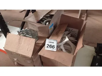 LOTE 266 - 01 LOTE COM GRANDE QUANTIDADE DE ELETRODUTO E ELETROCALHA E RALOS PAR BANHEIRO. (NO ESTADO) ATENÇÃO! FAZER A VISITAÇÃO ANTES DE ARREMATAR, NÃO SABEMOS SE FUNCIONA. LEILÃO NÃO TEM GARANTIA E NEM DEVOLUÇÃO, SUJEITO A POSSÍVEIS AVARIAS VISÍVEIS/OCULTAS E/OU AUSÊNCIA DE COMPONENTES.
