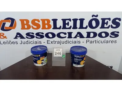 LOTE 246 - 02 GALÕES DE TINTA DE 3,6L AMARELO SOL MARCA QUALITEX. (NOVO) (NO ESTADO) ATENÇÃO! FAZER A VISITAÇÃO ANTES DE ARREMATAR, NÃO SABEMOS SE FUNCIONA. LEILÃO NÃO TEM GARANTIA E NEM DEVOLUÇÃO, SUJEITO A POSSÍVEIS AVARIAS VISÍVEIS/OCULTAS E/OU AUSÊNCIA DE COMPONENTES.