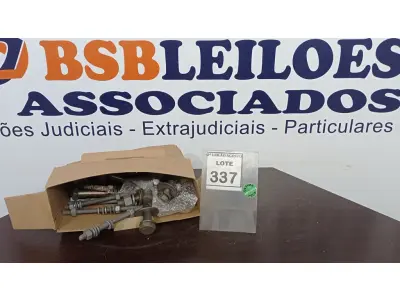 LOTE 337 - 01 LOTE COM GRANDE QUANTIDADE DE PARAFUSOS DE MÉDIO E GRANDE PORTE. (NO ESTADO) ATENÇÃO! FAZER A VISITAÇÃO ANTES DE ARREMATAR, NÃO SABEMOS SE FUNCIONA. LEILÃO NÃO TEM GARANTIA E NEM DEVOLUÇÃO, SUJEITO A POSSÍVEIS AVARIAS VISÍVEIS/OCULTAS E/OU AUSÊNCIA DE COMPONENTES.