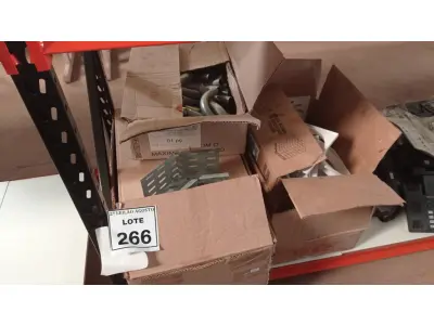 LOTE 266 - 01 LOTE COM GRANDE QUANTIDADE DE ELETRODUTO E ELETROCALHA E RALOS PAR BANHEIRO. (NO ESTADO) ATENÇÃO! FAZER A VISITAÇÃO ANTES DE ARREMATAR, NÃO SABEMOS SE FUNCIONA. LEILÃO NÃO TEM GARANTIA E NEM DEVOLUÇÃO, SUJEITO A POSSÍVEIS AVARIAS VISÍVEIS/OCULTAS E/OU AUSÊNCIA DE COMPONENTES.