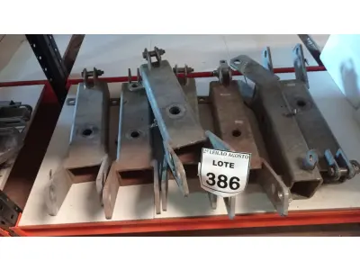 LOTE 386 - 07 PEÇAS DE ENGATES DE FERRO REFORÇADOS. (NO ESTADO) ATENÇÃO! FAZER A VISITAÇÃO ANTES DE ARREMATAR, NÃO SABEMOS SE FUNCIONA. LEILÃO NÃO TEM GARANTIA E NEM DEVOLUÇÃO, SUJEITO A POSSÍVEIS AVARIAS VISÍVEIS/OCULTAS E/OU AUSÊNCIA DE COMPONENTES.