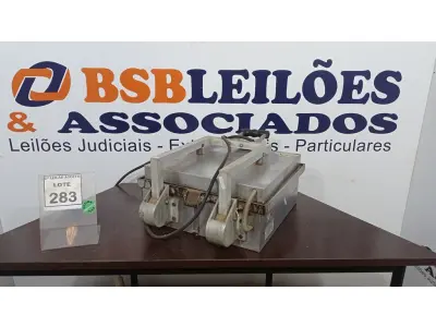 LOTE 283 - 01 CHAPA ELÉTRICA EM INOX. (NO ESTADO) ATENÇÃO! FAZER A VISITAÇÃO ANTES DE ARREMATAR, NÃO SABEMOS SE FUNCIONA. LEILÃO NÃO TEM GARANTIA E NEM DEVOLUÇÃO, SUJEITO A POSSÍVEIS AVARIAS VISÍVEIS/OCULTAS E/OU AUSÊNCIA DE COMPONENTES.