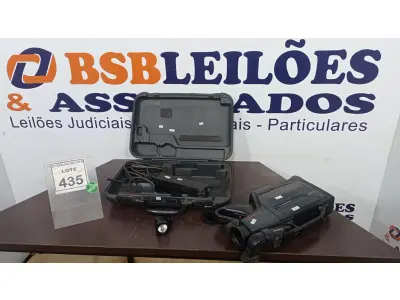 LOTE 435 - 01 FILMADORA MARCA PANASONIC COM CASE. (NO ESTADO) ATENÇÃO! FAZER A VISITAÇÃO ANTES DE ARREMATAR, NÃO SABEMOS SE FUNCIONA. LEILÃO NÃO TEM GARANTIA E NEM DEVOLUÇÃO, SUJEITO A POSSÍVEIS AVARIAS VISÍVEIS/OCULTAS E/OU AUSÊNCIA DE COMPONENTES.