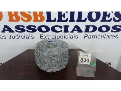 LOTE 330 - 01 ROLO DE ARAME FARPADO 500M. (NO ESTADO) ATENÇÃO! FAZER A VISITAÇÃO ANTES DE ARREMATAR, NÃO SABEMOS SE FUNCIONA. LEILÃO NÃO TEM GARANTIA E NEM DEVOLUÇÃO, SUJEITO A POSSÍVEIS AVARIAS VISÍVEIS/OCULTAS E/OU AUSÊNCIA DE COMPONENTES.