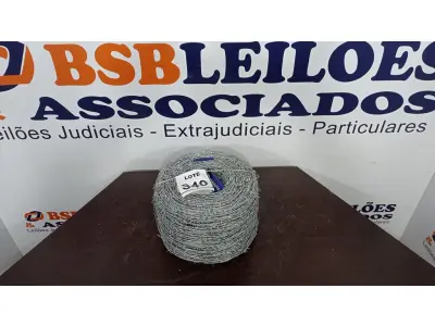 LOTE 340 - 01 ROLO DE ARAME FARPADO 500M. (NO ESTADO) ATENÇÃO! FAZER A VISITAÇÃO ANTES DE ARREMATAR, NÃO SABEMOS SE FUNCIONA. LEILÃO NÃO TEM GARANTIA E NEM DEVOLUÇÃO, SUJEITO A POSSÍVEIS AVARIAS VISÍVEIS/OCULTAS E/OU AUSÊNCIA DE COMPONENTES.