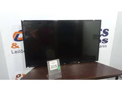 LOTE 225 - 01 TV LCD 49’’ MARCA LG. (NO ESTADO) ATENÇÃO! FAZER A VISITAÇÃO ANTES DE ARREMATAR, NÃO SABEMOS SE FUNCIONA. LEILÃO NÃO TEM GARANTIA E NEM DEVOLUÇÃO, SUJEITO A POSSÍVEIS AVARIAS VISÍVEIS/OCULTAS E/OU AUSÊNCIA DE COMPONENTES.