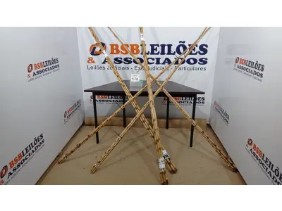 LOTE 178 - 20 VARAS DE BAMBU. (NO ESTADO) ATENÇÃO! FAZER A VISITAÇÃO ANTES DE ARREMATAR, NÃO SABEMOS SE FUNCIONA. LEILÃO NÃO TEM GARANTIA E NEM DEVOLUÇÃO, SUJEITO A POSSÍVEIS AVARIAS VISÍVEIS/OCULTAS E/OU AUSÊNCIA DE COMPONENTES.