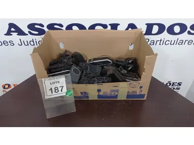 LOTE 187 - 01 LOTE COM VÁRIAS CAIXAS DE SOM PARA PC MODELOS DIVERSOS. (NO ESTADO) ATENÇÃO! FAZER A VISITAÇÃO ANTES DE ARREMATAR, NÃO SABEMOS SE FUNCIONA, LEILÃO NÃO TEM GARANTIA E NEM DEVOLUÇÃO, SUJEITO A POSSÍVEIS AVARIAS VISÍVEIS/OCULTAS E/OU AUSÊNCIA DE COMPONENTES.