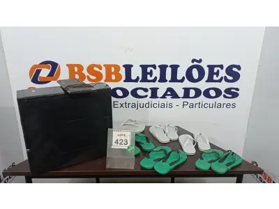 LOTE 423 - 06 PARES DE SANDÁLIAS HAVAIANAS. (NO ESTADO) ATENÇÃO! FAZER A VISITAÇÃO ANTES DE ARREMATAR, NÃO SABEMOS SE FUNCIONA. LEILÃO NÃO TEM GARANTIA E NEM DEVOLUÇÃO, SUJEITO A POSSÍVEIS AVARIAS VISÍVEIS/OCULTAS E/OU AUSÊNCIA DE COMPONENTES.