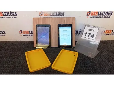 LOTE 174 - 02 TABLETS MARCA CCE. (NO ESTADO) ATENÇÃO! FAZER A VISITAÇÃO ANTES DE ARREMATAR, NÃO SABEMOS SE FUNCIONA, LEILÃO NÃO TEM GARANTIA E NEM DEVOLUÇÃO, SUJEITO A POSSÍVEIS AVARIAS VISÍVEIS/OCULTAS E/OU AUSÊNCIA DE COMPONENTES.