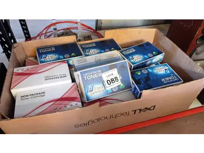 LOTE 088 - 01 LOTE COM GRANDE QUANTIDADE DE TONER. (NO ESTADO) ATENÇÃO! FAZER A VISITAÇÃO ANTES DE ARREMATAR, NÃO SABEMOS SE FUNCIONA, LEILÃO NÃO TEM GARANTIA E NEM DEVOLUÇÃO, SUJEITO A POSSÍVEIS AVARIAS VISÍVEIS/OCULTAS E/OU AUSÊNCIA DE COMPONENTES.