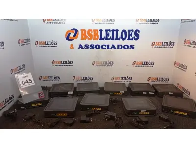 LOTE 045 - 10 APARELHOS ROTEADORES. (NO ESTADO) ATENÇÃO! FAZER A VISITAÇÃO ANTES DE ARREMATAR, NÃO SABEMOS SE FUNCIONA, LEILÃO NÃO TEM GARANTIA E NEM DEVOLUÇÃO, SUJEITO A POSSÍVEIS AVARIAS VISÍVEIS/OCULTAS E/OU AUSÊNCIA DE COMPONENTES.