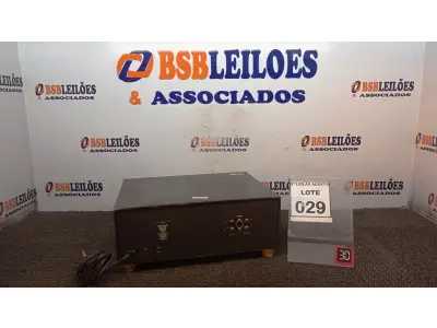 LOTE 029 - 01 TAPE DECK MARCA GRADIENTE. (NO ESTADO) ATENÇÃO! FAZER A VISITAÇÃO ANTES DE ARREMATAR, NÃO SABEMOS SE FUNCIONA, LEILÃO NÃO TEM GARANTIA E NEM DEVOLUÇÃO, SUJEITO A POSSÍVEIS AVARIAS VISÍVEIS/OCULTAS E/OU AUSÊNCIA DE COMPONENTES.