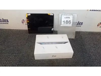 LOTE 186 - 01 IPAD. (NO ESTADO) ATENÇÃO! FAZER A VISITAÇÃO ANTES DE ARREMATAR, NÃO SABEMOS SE FUNCIONA, LEILÃO NÃO TEM GARANTIA E NEM DEVOLUÇÃO, SUJEITO A POSSÍVEIS AVARIAS VISÍVEIS/OCULTAS E/OU AUSÊNCIA DE COMPONENTES.