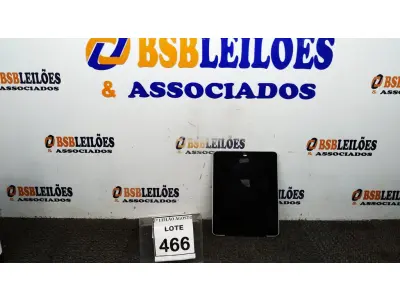 LOTE 466 - 01 IPAD 16G. (NO ESTADO) ATENÇÃO! FAZER A VISITAÇÃO ANTES DE ARREMATAR, NÃO SABEMOS SE FUNCIONA. LEILÃO NÃO TEM GARANTIA E NEM DEVOLUÇÃO, SUJEITO A POSSÍVEIS AVARIAS VISÍVEIS/OCULTAS E/OU AUSÊNCIA DE COMPONENTES.