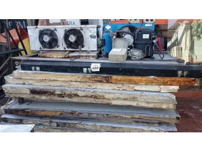 LOTE 489 - 01 CÂMARA FRIA COM PLACAS DE POLIURETANO, 01 EVAPORADORA E 01 CONDENSADORA. (NO ESTADO) ATENÇÃO! FAZER A VISITAÇÃO ANTES DE ARREMATAR, NÃO SABEMOS SE FUNCIONA. LEILÃO NÃO TEM GARANTIA E NEM DEVOLUÇÃO, SUJEITO A POSSÍVEIS AVARIAS VISÍVEIS/OCULTAS E/OU AUSÊNCIA DE COMPONENTES.