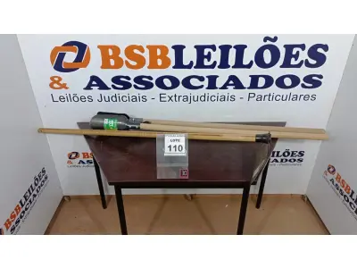 LOTE 110 - 01 ENXADA E 01 CAVADOR MANUAL. (NO ESTADO) ATENÇÃO! FAZER A VISITAÇÃO ANTES DE ARREMATAR, NÃO SABEMOS SE FUNCIONA, LEILÃO NÃO TEM GARANTIA E NEM DEVOLUÇÃO, SUJEITO A POSSÍVEIS AVARIAS VISÍVEIS/OCULTAS E/OU AUSÊNCIA DE COMPONENTES.