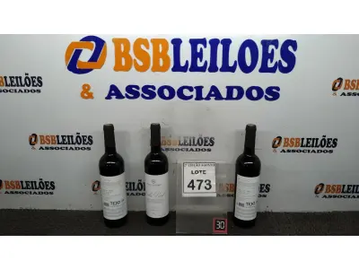 LOTE 473 - 03 GARRAFAS DE VINHO TINTO VALA REAL PORTUGUÊS SAFRA 2019 750ML. (NO ESTADO) ATENÇÃO! FAZER A VISITAÇÃO ANTES DE ARREMATAR, NÃO SABEMOS SE FUNCIONA, LEILÃO NÃO TEM GARANTIA E NEM DEVOLUÇÃO, SUJEITO A POSSÍVEIS AVARIAS VISÍVEIS/OCULTAS E/OU AUSÊNCIA DE COMPONENTES.